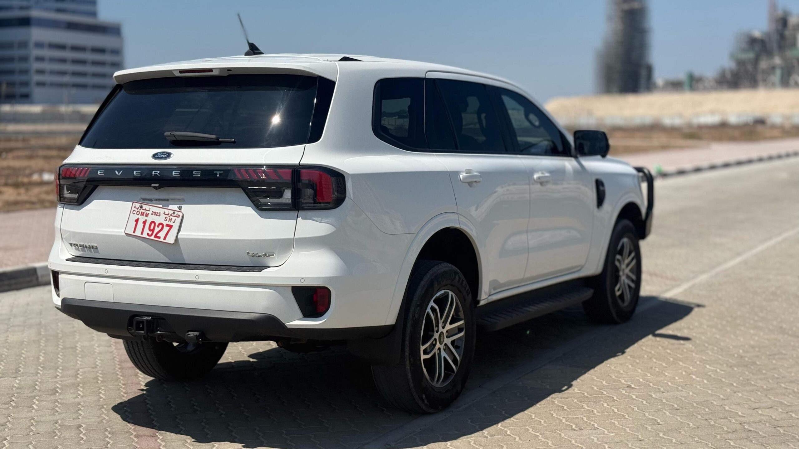 
								Ford Everest trend 2024 full									